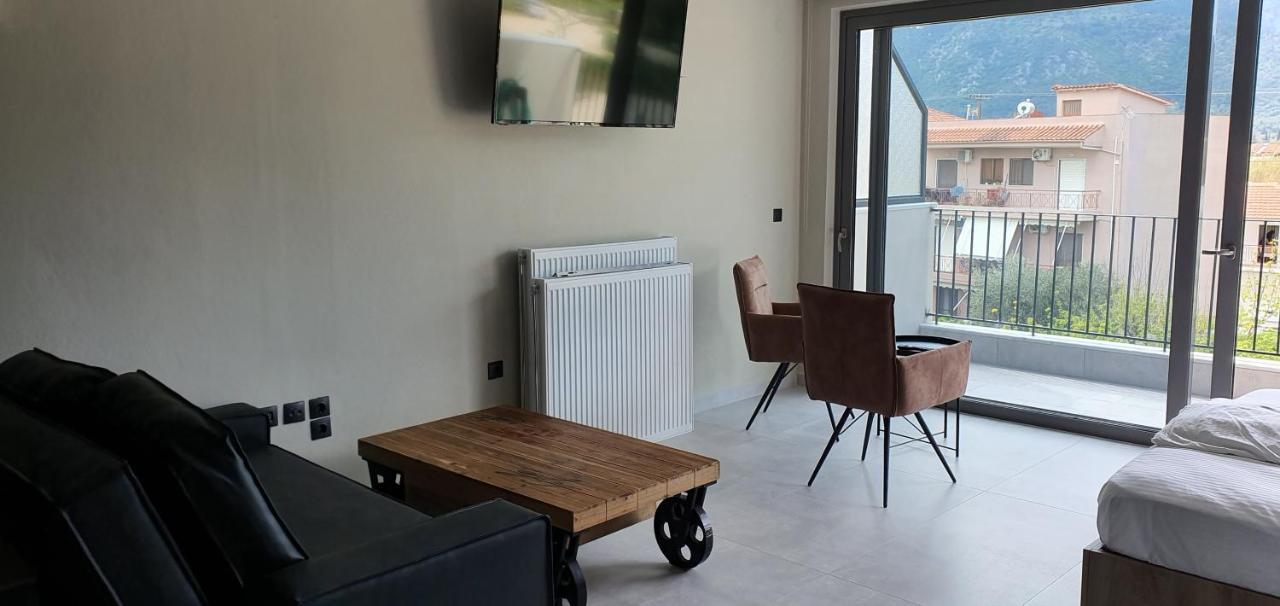 דירות Nydri Loft מראה חיצוני תמונה